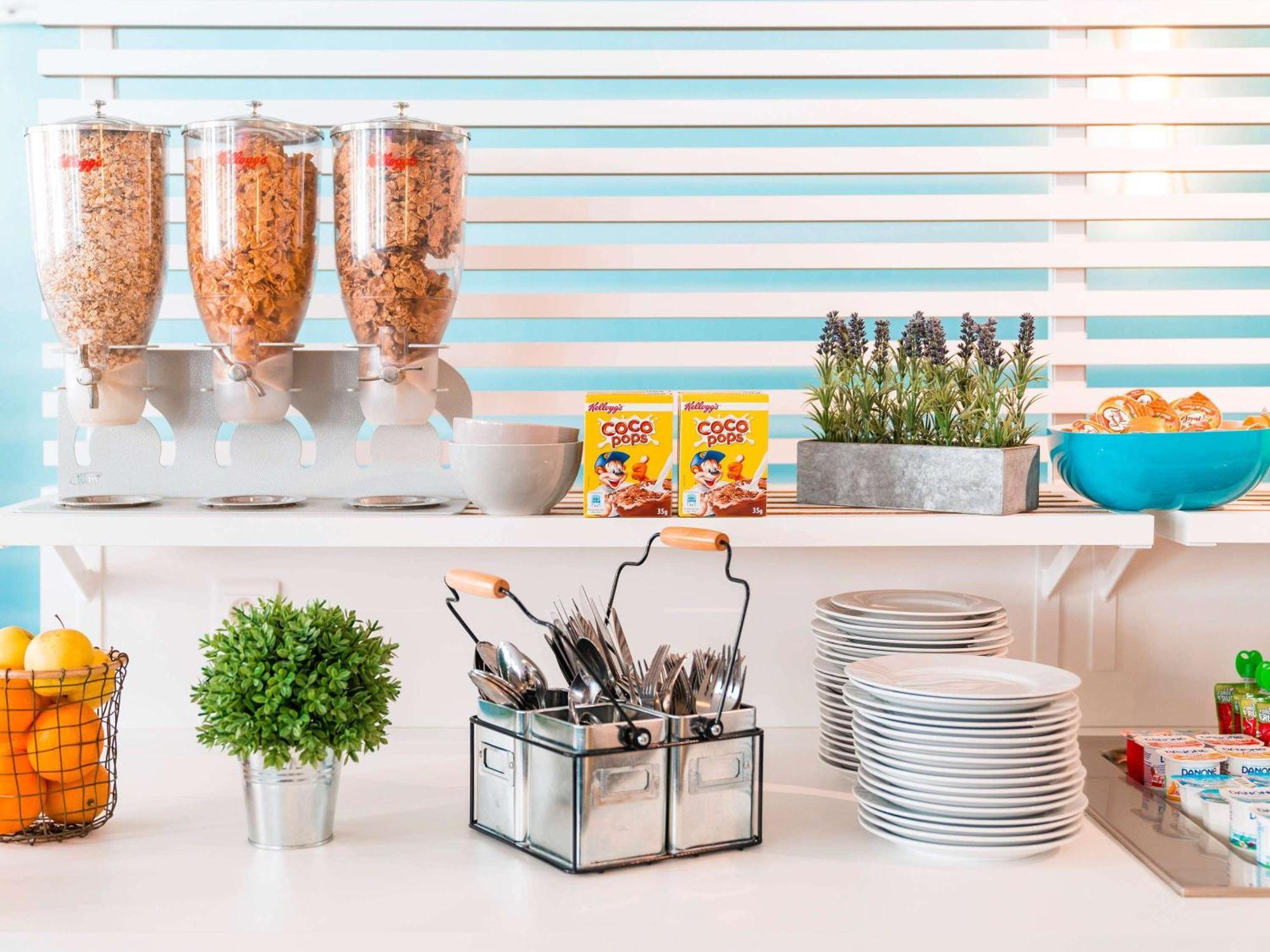 Ibis Styles Marseille Centre Prado Place Castellane Экстерьер фото