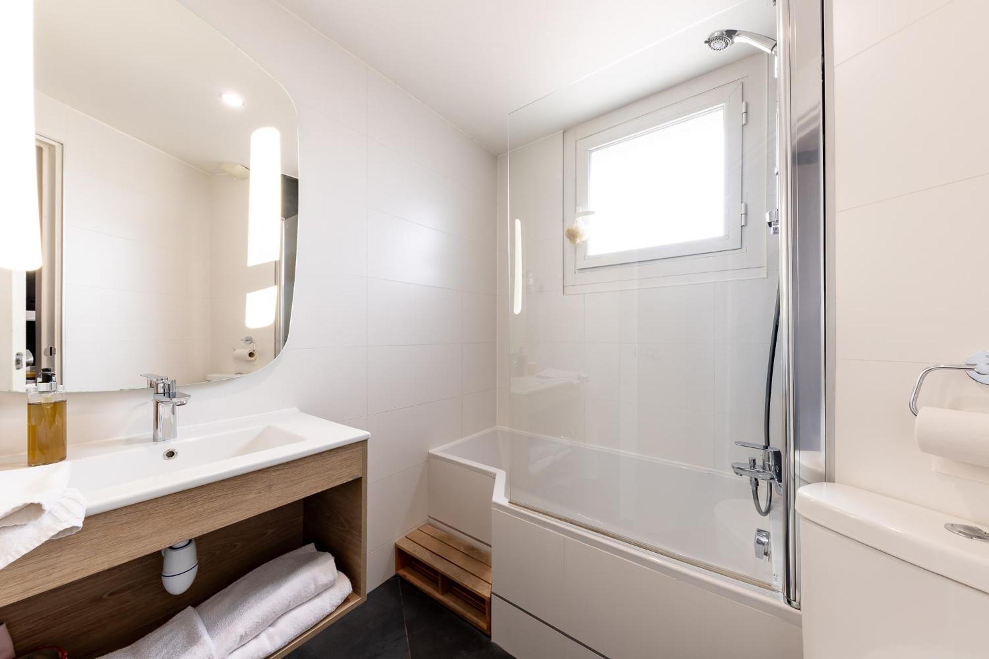 Ibis Styles Marseille Centre Prado Place Castellane Экстерьер фото