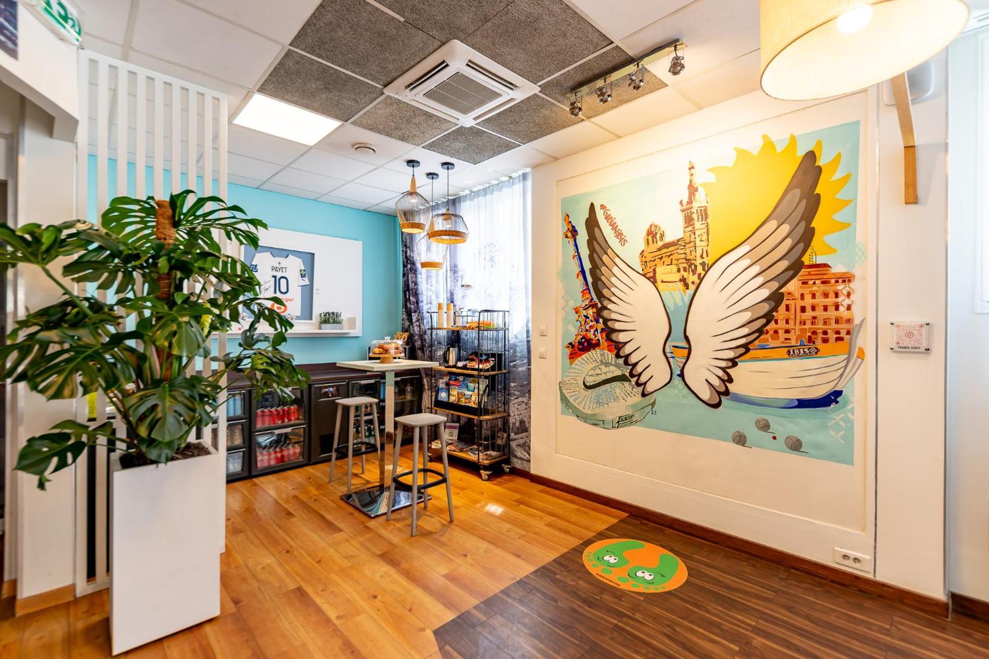 Ibis Styles Marseille Centre Prado Place Castellane Экстерьер фото